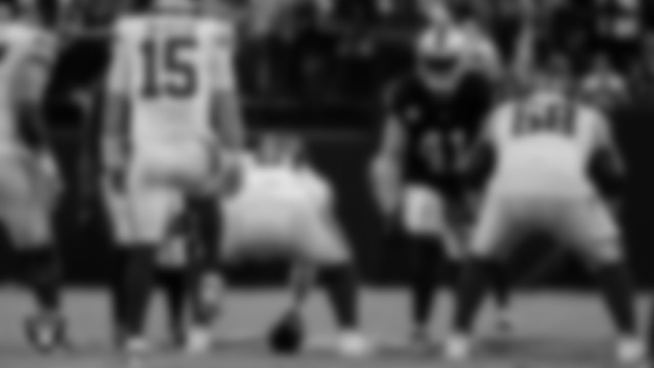 Las Vegas Raiders linebacker Robert Spillane (41) lines up before the snap during the regular season home game against the New York Giants at Allegiant Stadium.