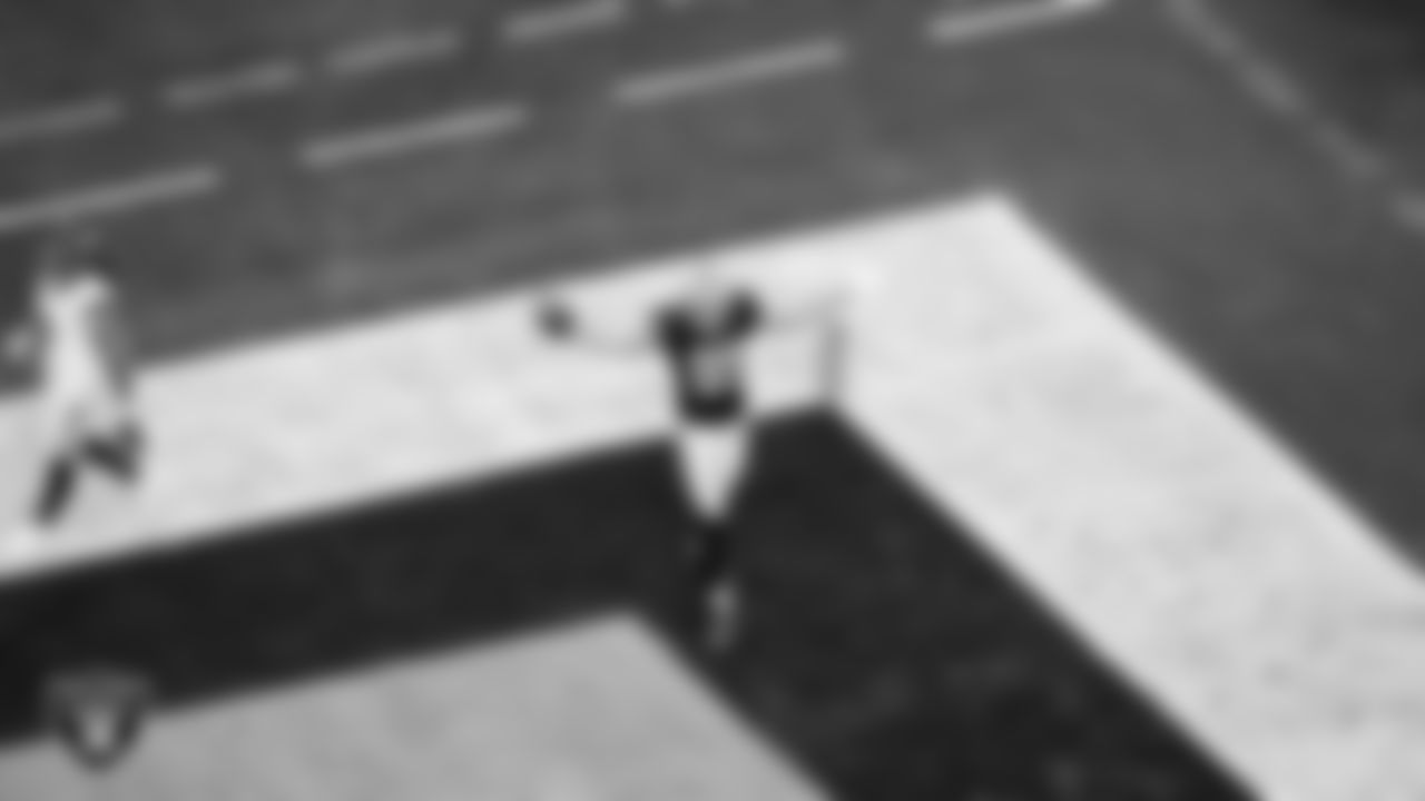 Las Vegas Raiders tight end Brock Bowers (89) celebrates after making a 15-yard touchdown catch during the regular season home game against the Denver Broncos at Allegiant Stadium.