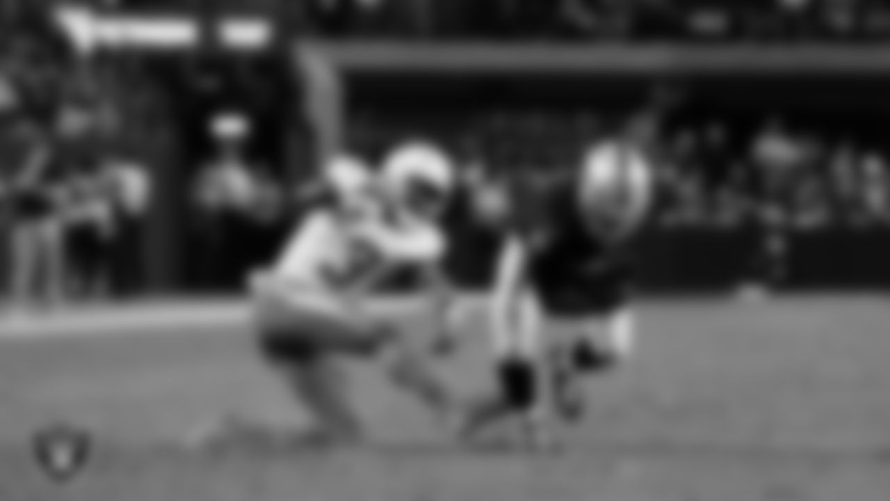 Las Vegas Raiders running back Ashton Jeanty (2) runs after making a catch during the regular season home game against the Los Angeles Chargers at Allegiant Stadium.