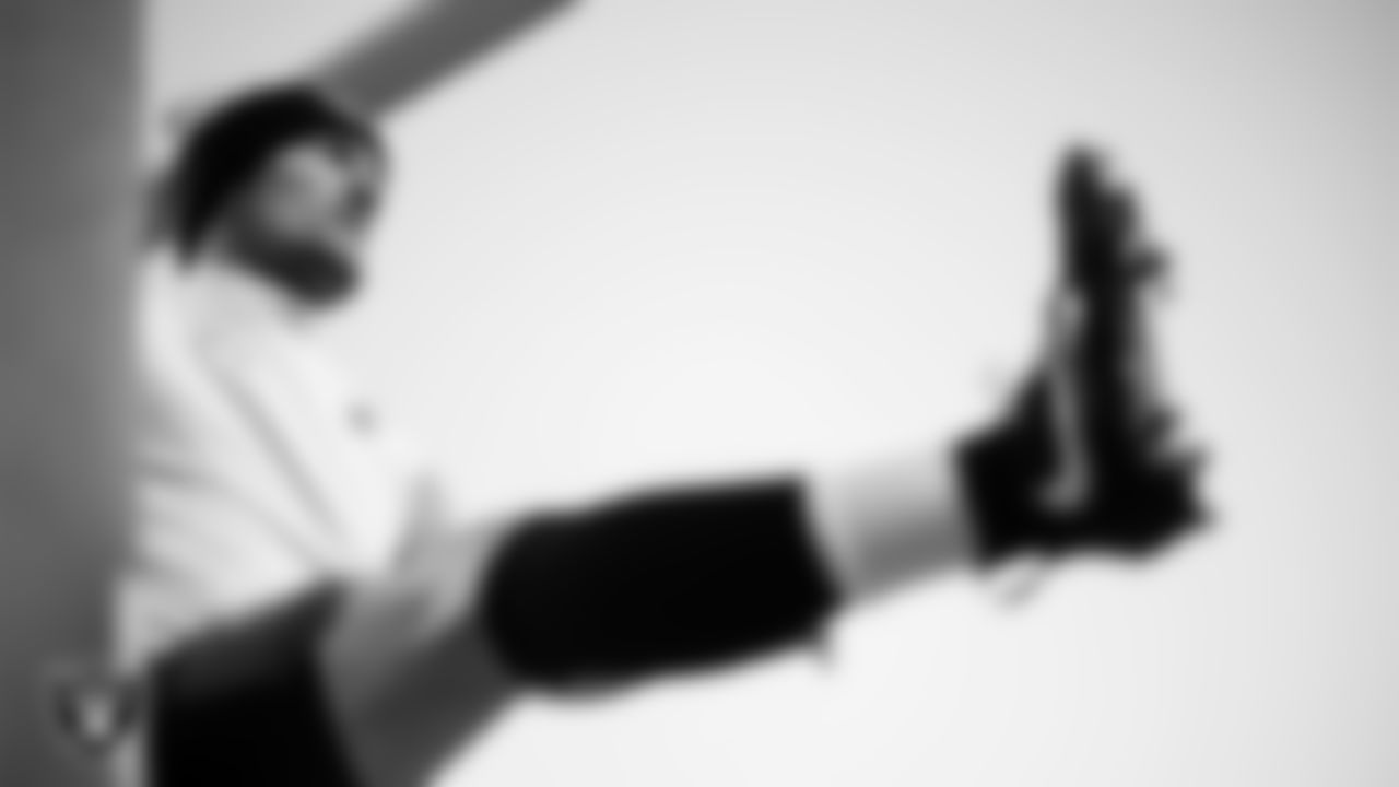 Las Vegas Raiders running back Dylan Laube (23) warming up before the regular season away game against the Denver Broncos at Empower Field at Mile High.