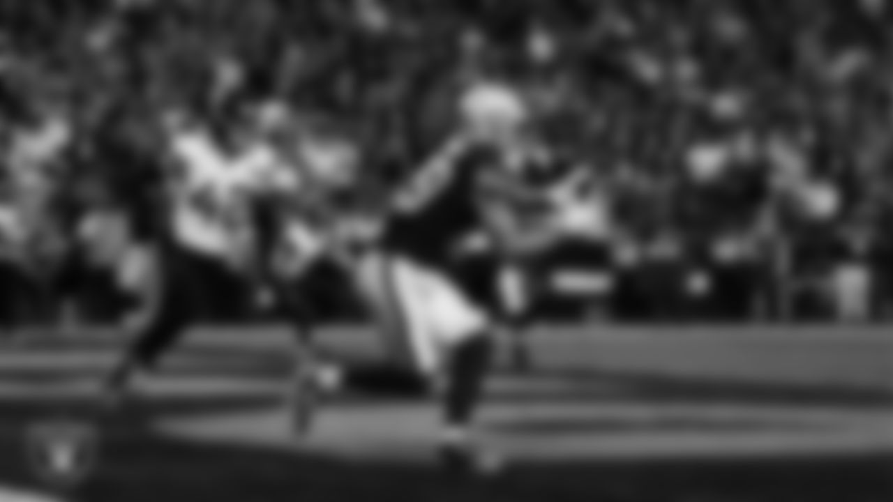 Las Vegas Raiders tight end Brock Bowers (89) makes a 2-yard touchdown catch during the regular season home game against the Jacksonville Jaguars at Allegiant Stadium.