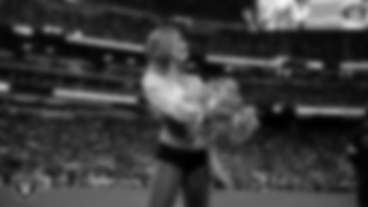 Raiderette Madisyn on the sidelines during the regular season home game against the New York Giants at Allegiant Stadium.