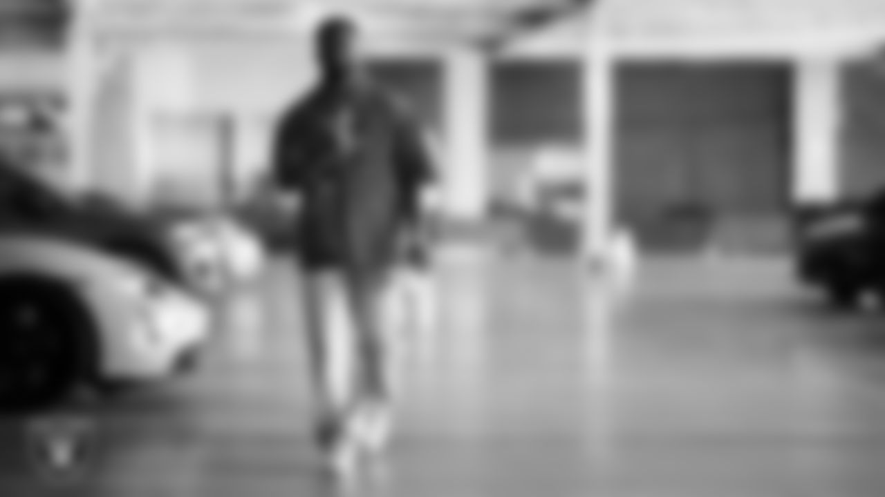 Las Vegas Raiders running back Raheem Mostert (31) arrives to the regular season home game against the Jacksonville Jaguars at Allegiant Stadium.