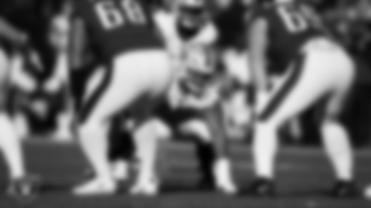 Las Vegas Raiders defensive tackle Thomas Booker IV (99) lines up before the snap during the regular season away game against the Philadelphia Eagles at Lincoln Financial Field.