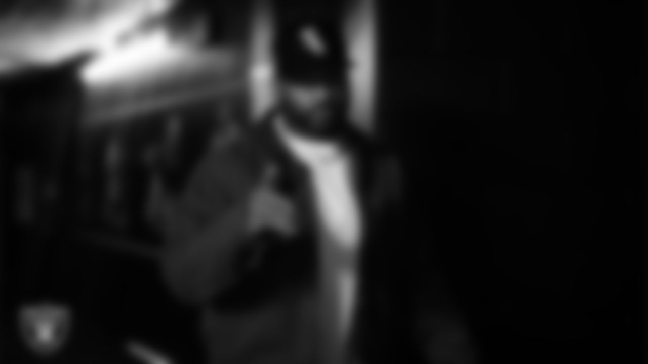 Las Vegas Raiders linebacker Elandon Roberts (52) arrives to the regular season home game against the Kansas City Chiefs at Allegiant Stadium.