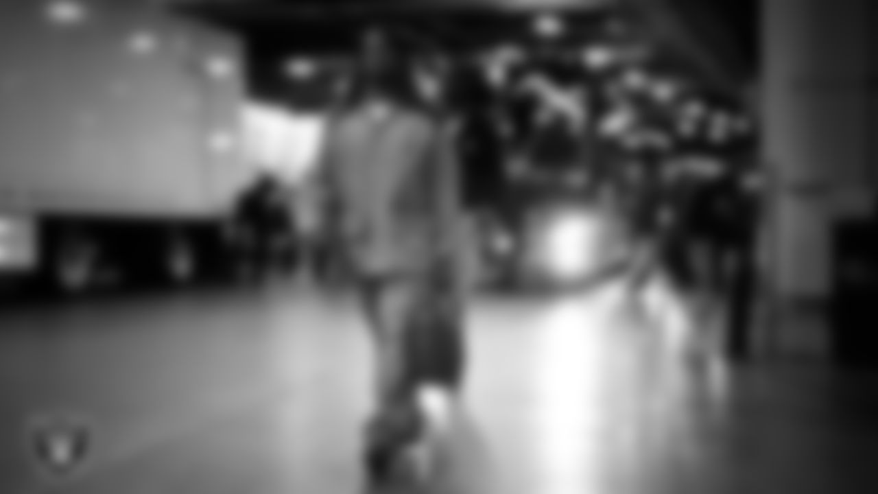 Las Vegas Raiders running back Ashton Jeanty (2) arrives to the regular season away game against the Denver Broncos at Empower Field at Mile High.