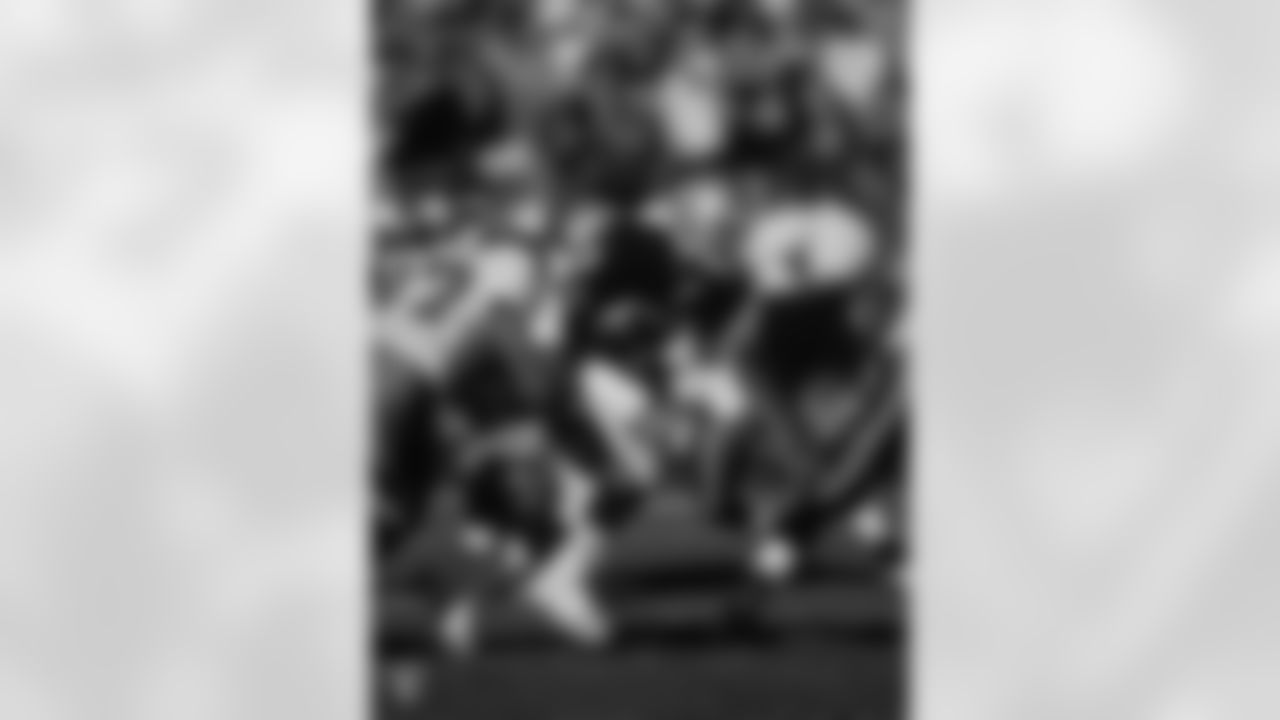 Oakland Raiders linebacker Travian Smith (53) during the regular season home game against the Tampa Bay Buccaneers at Network Associates Coliseum, Sunday, December 19, 1999, in Oakland, Calif.