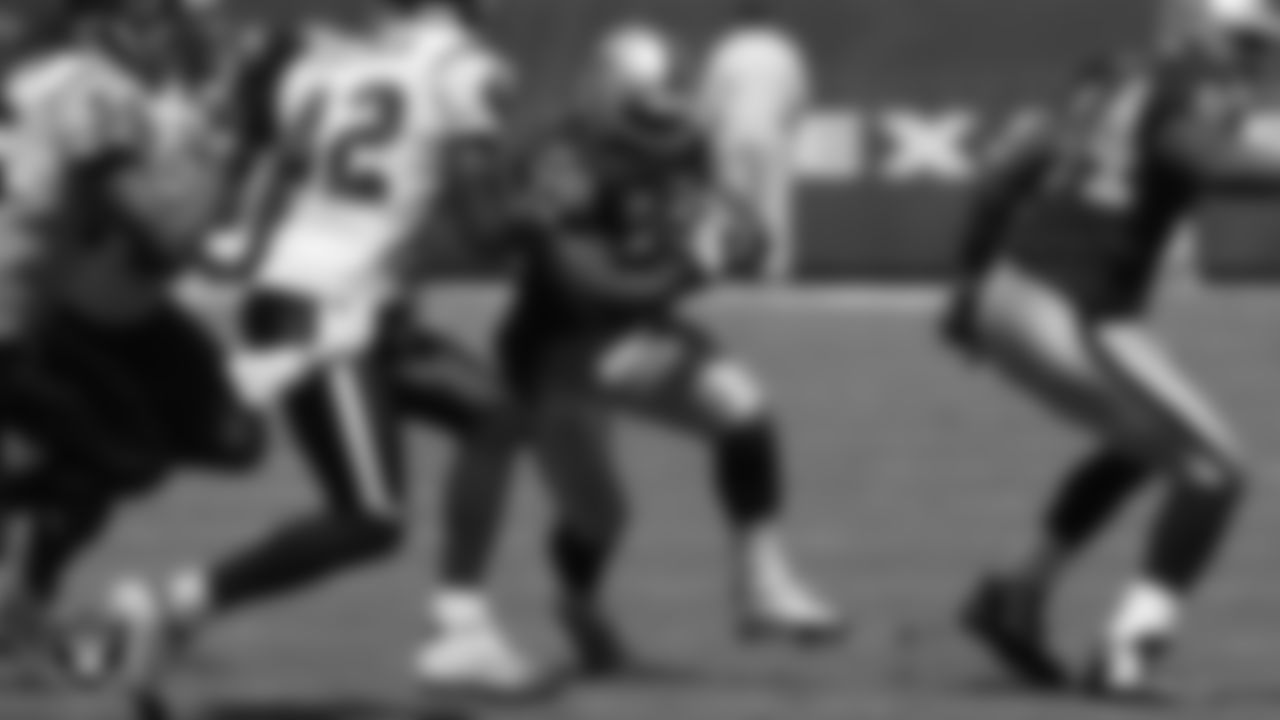 Oakland Raiders running back Amos Zereoue (28) during the regular season away game against the Houston Texans at Reliant Stadium, Sunday, October 3, 2004, in Houston, Texas.