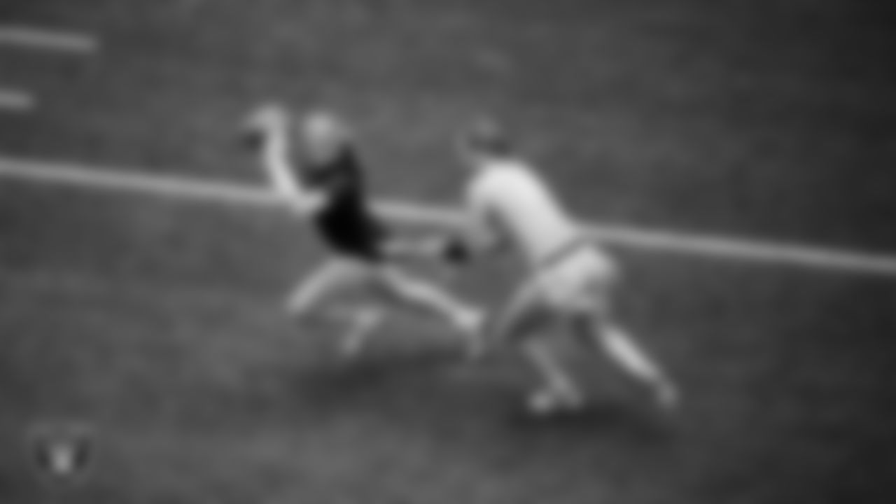 Athletes compete in the Oakley Icon Alliance Regionals at Intermountain Health Performance Center.