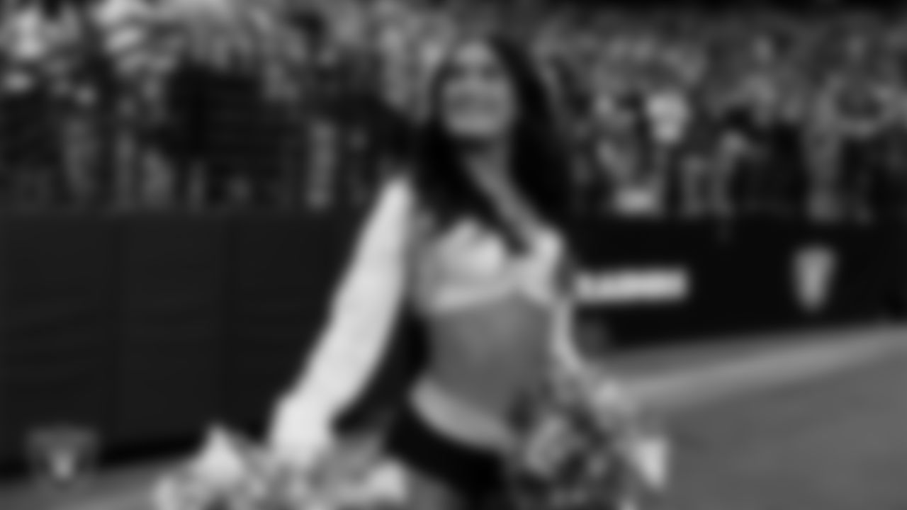 Raiderette Macy on the sidelines during the regular season home game against the Chicago Bears at Allegiant Stadium.