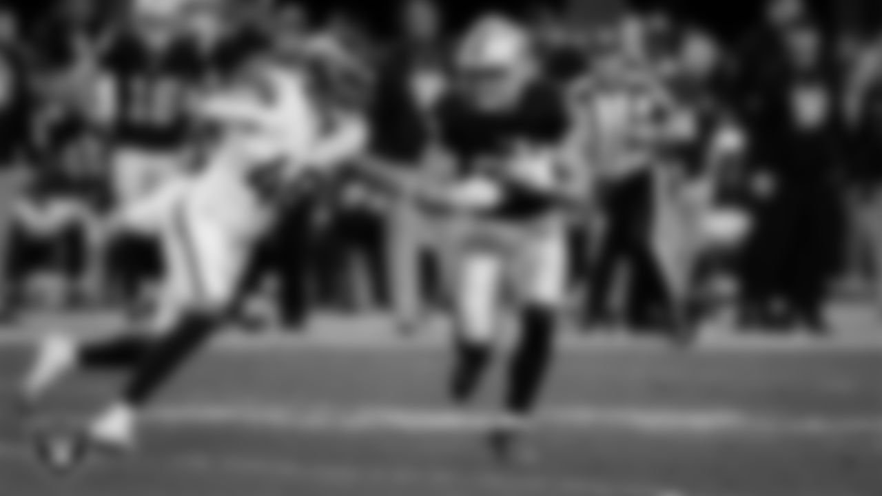 Las Vegas Raiders tight end Brock Bowers (89) runs after making a catch during the regular season home game against the Denver Broncos at Allegiant Stadium.