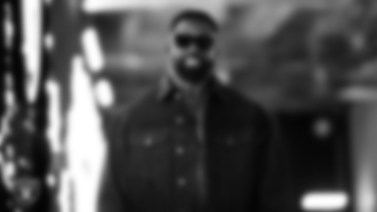 Las Vegas Raiders running back Raheem Mostert (31) arrives to the regular season home game against the Dallas Cowboys at Allegiant Stadium.