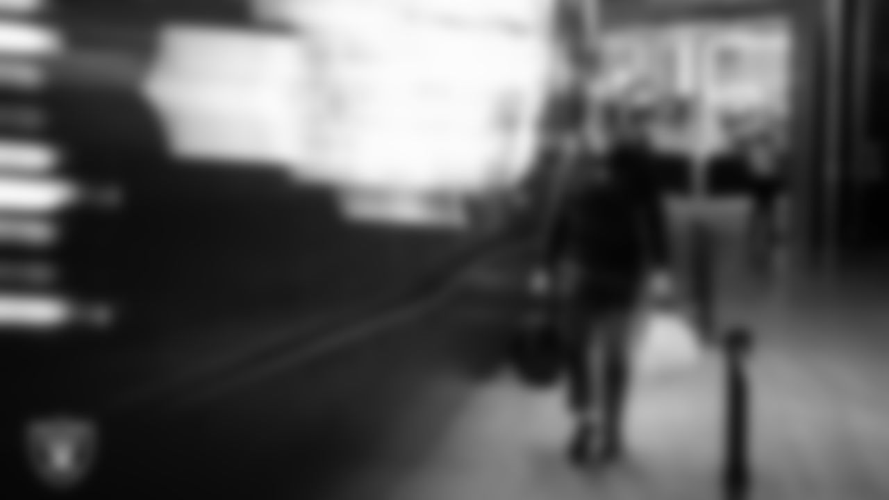 Las Vegas Raiders tight end Brock Bowers (89) arrives to the regular season home game against the Cleveland Browns at Allegiant Stadium.