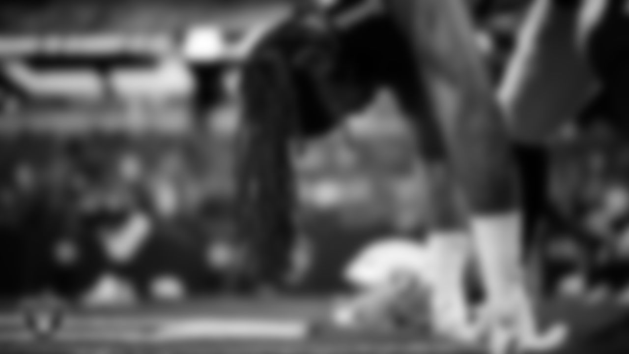 Las Vegas Raiders wide receiver Jakobi Meyers (16) warming up before the regular season home game against the Jacksonville Jaguars at Allegiant Stadium.