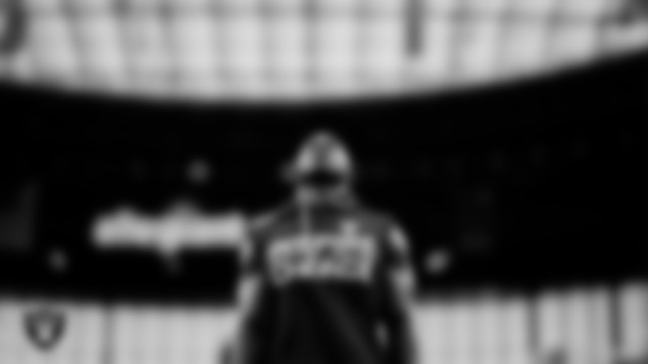 Las Vegas Raiders running back Ashton Jeanty (2) warming up before the regular season home game against the New York Giants at Allegiant Stadium.