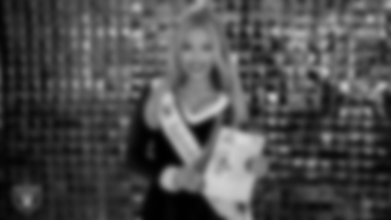 Raiderette Devyn in the locker room during halftime at the regular season home game against the New York Giants at Allegiant Stadium.