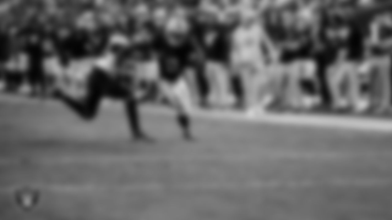 Las Vegas Raiders running back Ashton Jeanty (2) runs after making a 15-yard touchdown catch during the regular season home game against the Jacksonville Jaguars at Allegiant Stadium.