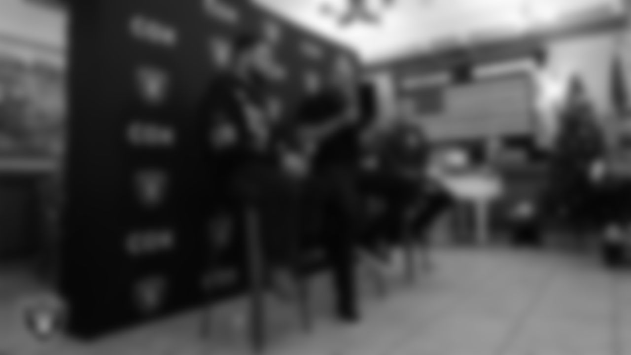 Las Vegas Raiders alumnus Grant Irons speaks to veterans during the annual Cox Salute to Service Tailgate at Southern Nevada State Veterans Home.