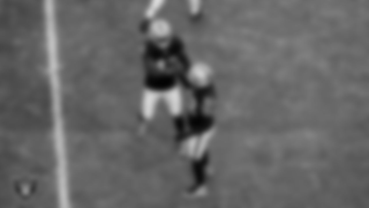 Las Vegas Raiders linebacker Devin White (45) and linebacker Elandon Roberts (52) during the regular season home game against the Cleveland Browns at Allegiant Stadium.