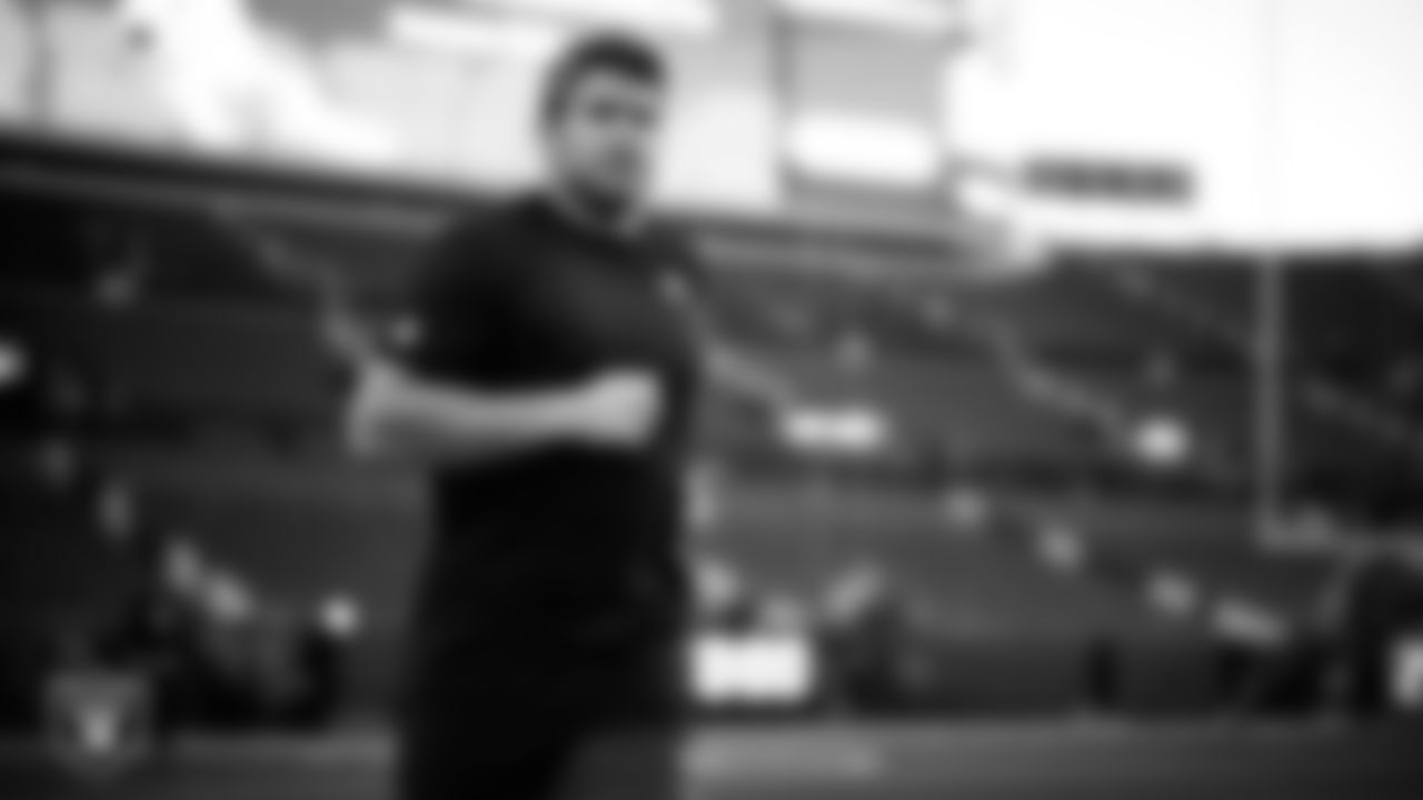 Las Vegas Raiders tight end Michael Mayer (87) warming up before the regular season away game against the Denver Broncos at Empower Field at Mile High.