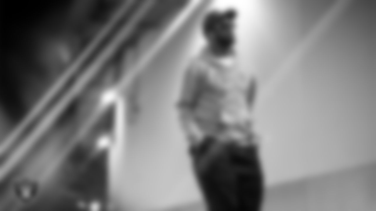 Las Vegas Raiders quarterback Geno Smith (7) arrives to the regular season away game against the Los Angeles Chargers at SoFi Stadium.