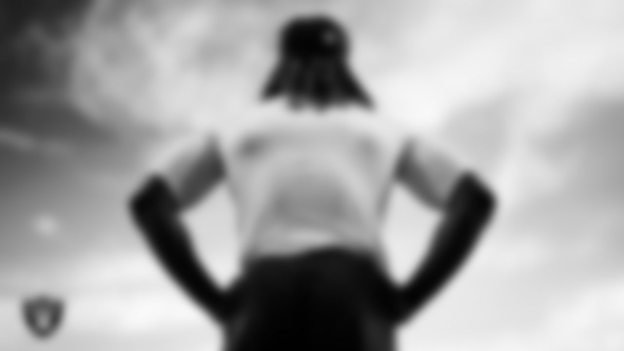 Las Vegas Raiders running back Ashton Jeanty (2) warming up before the regular season away game against the Denver Broncos at Empower Field at Mile High.