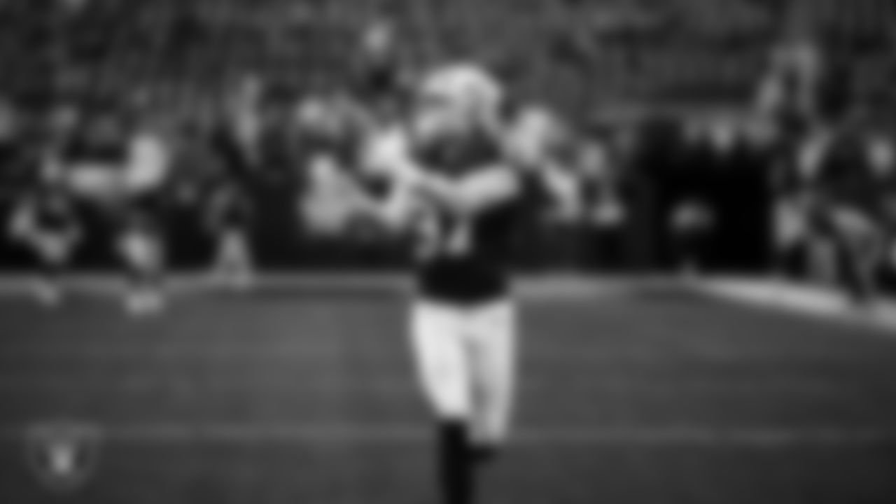 Las Vegas Raiders tight end Michael Mayer (87) warming up before the regular season home game against the New York Giants at Allegiant Stadium.