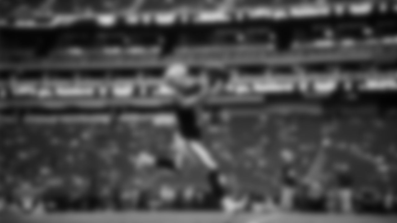 Las Vegas Raiders wide receiver Tommy Mellott (19) warming up before the preseason home game against the San Francisco 49ers at Allegiant Stadium.