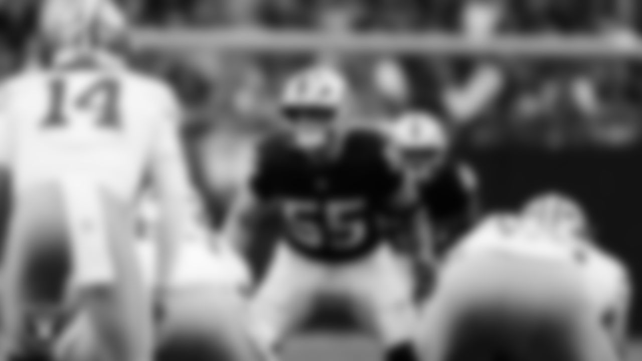 Las Vegas Raiders linebacker Cody Lindenberg (55) lines up before the snap during the preseason home game against the San Francisco 49ers at Allegiant Stadium.