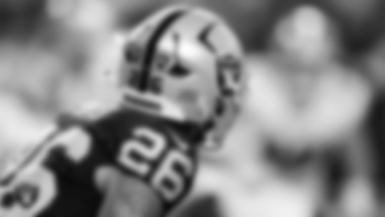 Las Vegas Raiders cornerback Darien Porter (26) lines up before the snap during the regular season home game against the Dallas Cowboys at Allegiant Stadium.