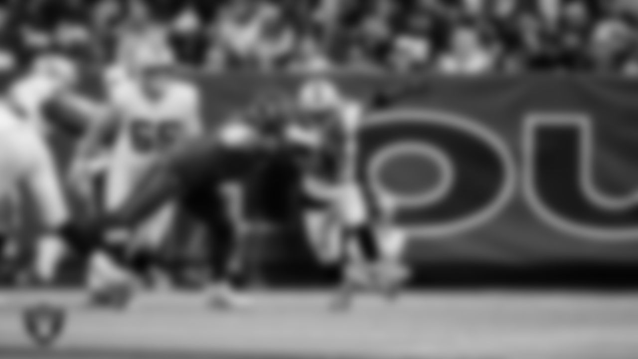 Las Vegas Raiders running back Ashton Jeanty (2) during the regular season away game against the Houston Texans at NRG Stadium.