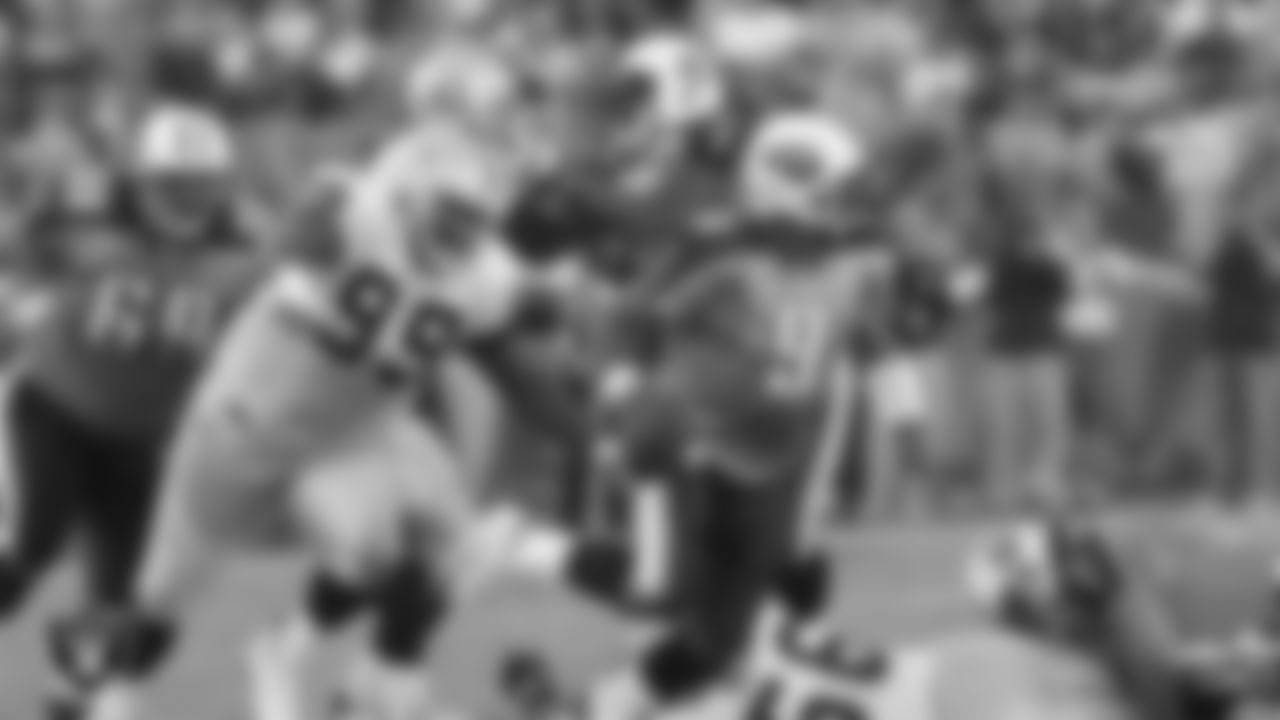 Oakland Raiders defensive tackle Warren Sapp (99) during the regular season away game against the Tennessee Titans at The Coliseum, Sunday, October 30, 2005, in Nashville, Tenn.