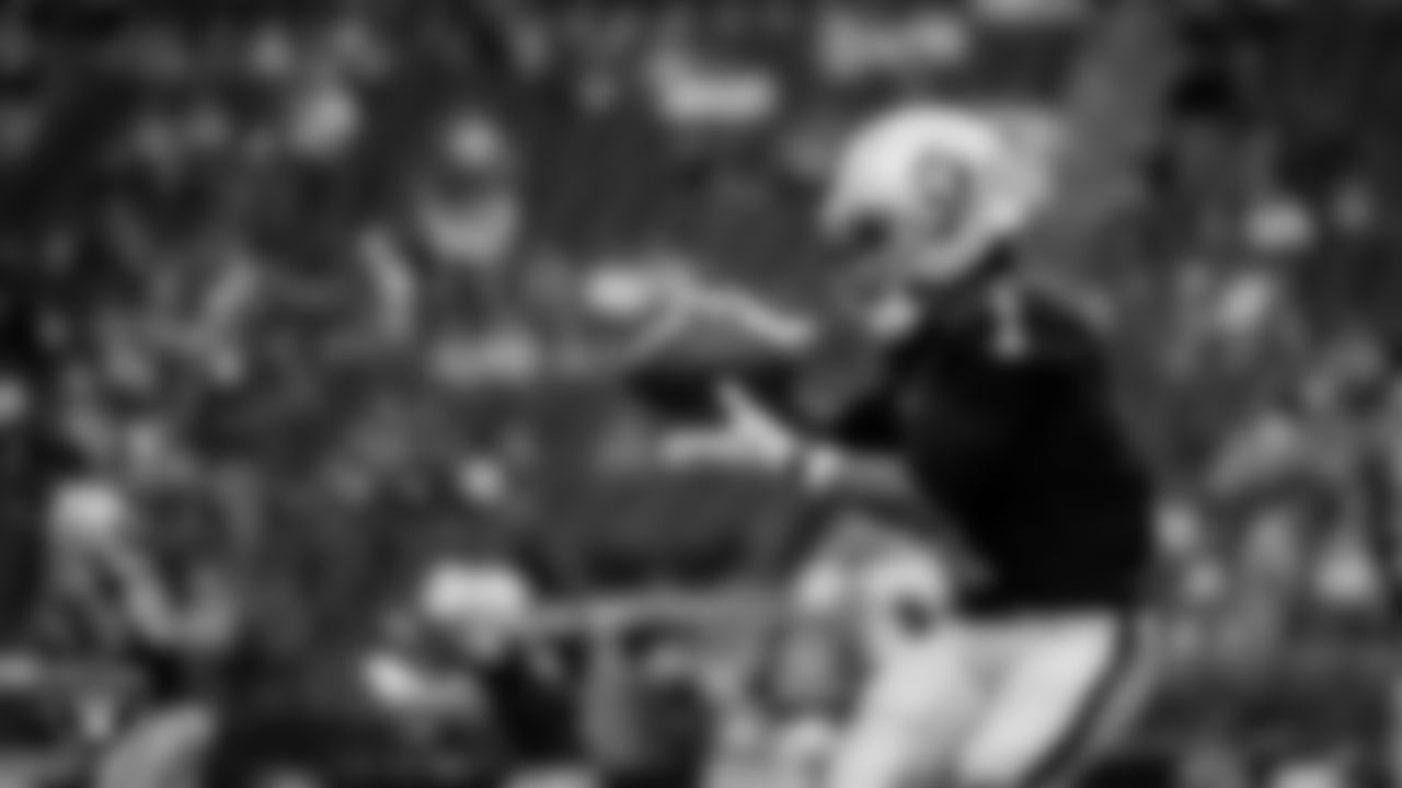 Las Vegas Raiders wide receiver Tre Tucker (1) warming up before the regular season home game against the Denver Broncos at Allegiant Stadium.