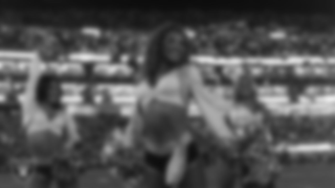 Raiderette Lexie on the sidelines during the regular season home game against the Los Angeles Chargers at Allegiant Stadium.