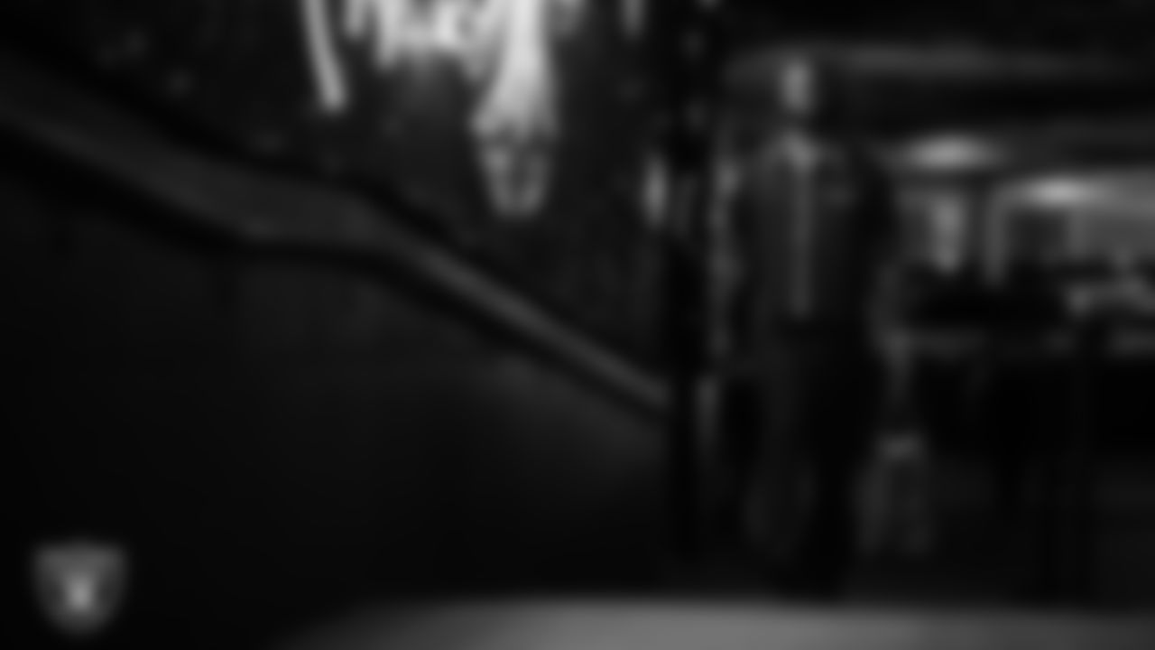 Las Vegas Raiders tight end Ian Thomas (80) arrives to the regular season home game against the Dallas Cowboys at Allegiant Stadium.