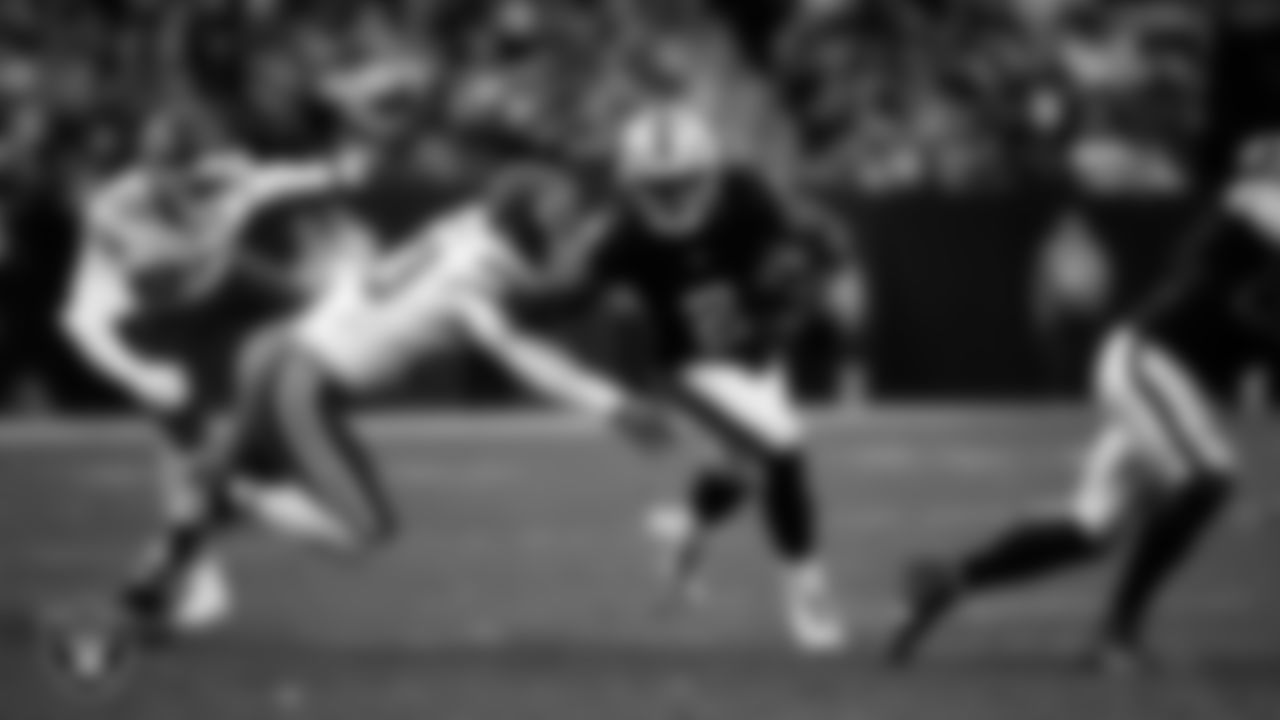 Las Vegas Raiders running back Ashton Jeanty (2) rushes during the regular season home game against the Kansas City Chiefs at Allegiant Stadium.