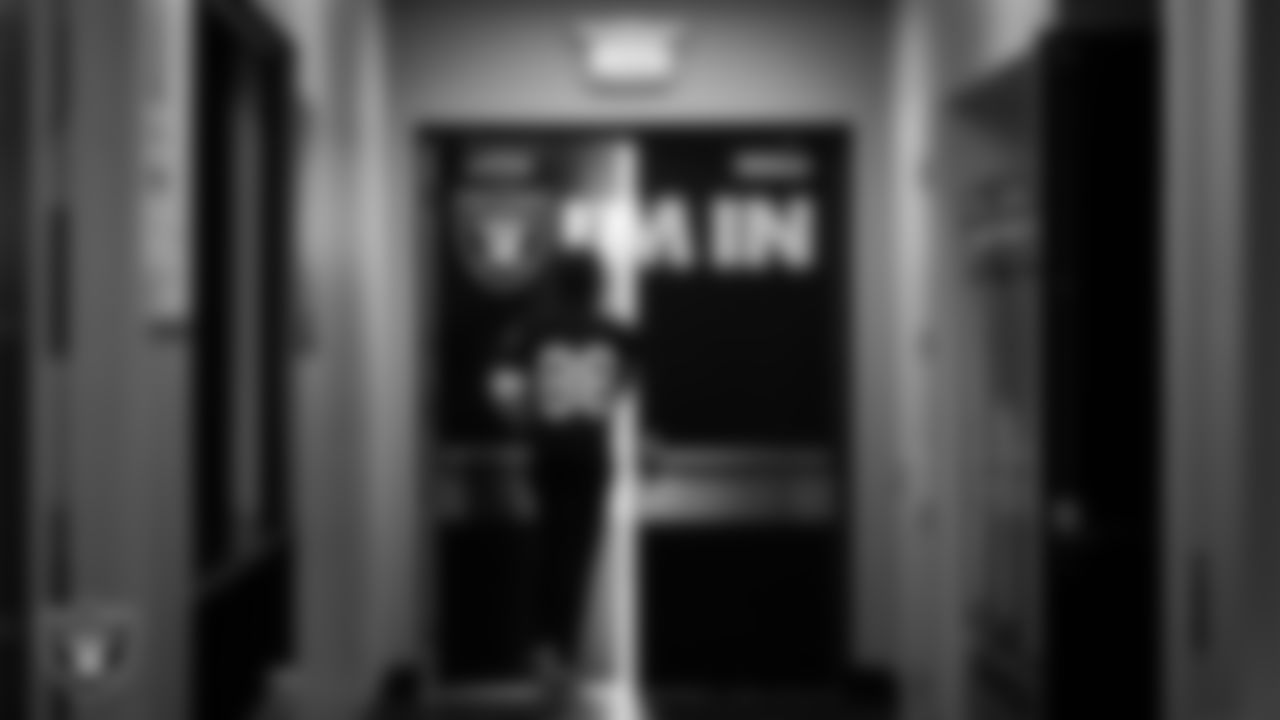 Las Vegas Raiders wide receiver Justin Shorter (88) walks out to the field for practice at Intermountain Health Performance Center.