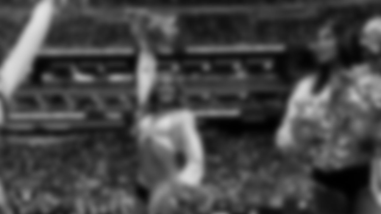 Raiderette Shelby on the sidelines during the regular season home game against the Denver Broncos at Allegiant Stadium.