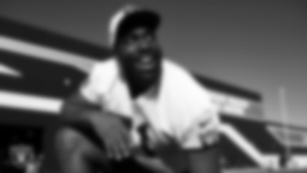 Las Vegas Raiders tackle DJ Glaze (71) during practice at Intermountain Health Performance Center.