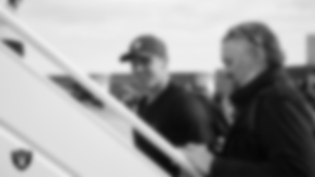 Las Vegas Raiders tight end Brock Bowers (89) departs for the regular season away game against the Denver Broncos.