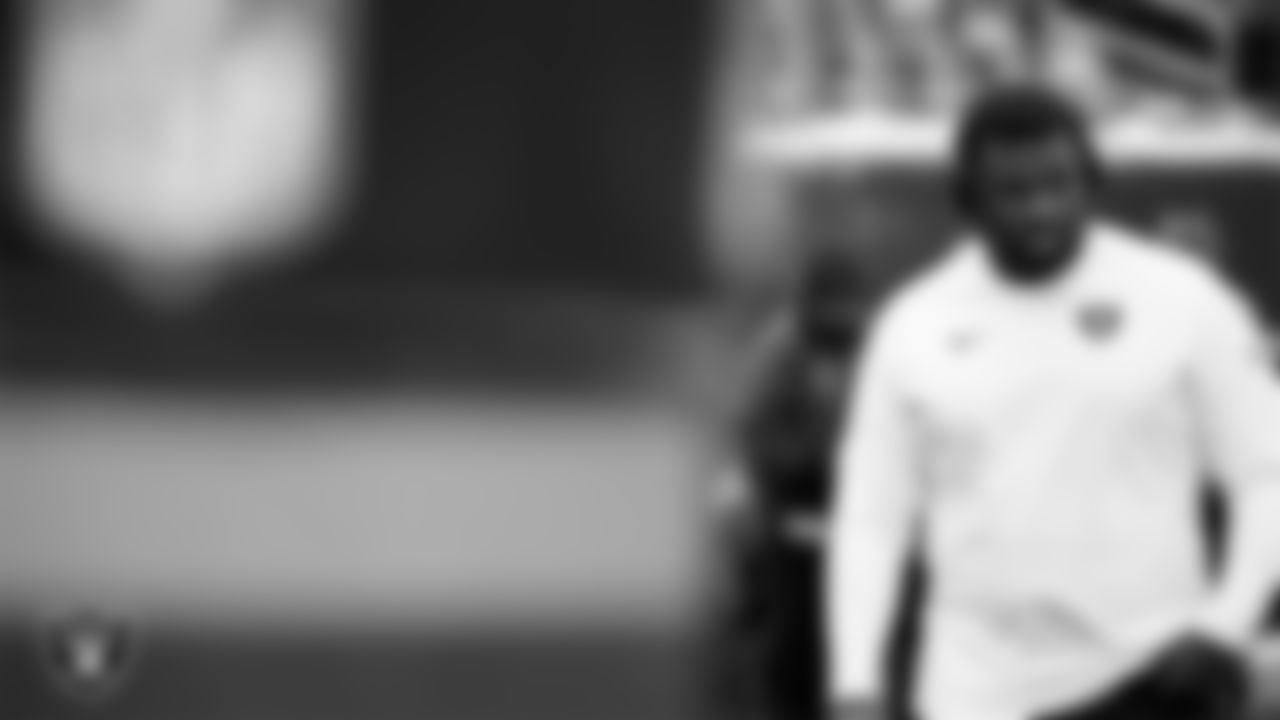 Las Vegas Raiders defensive tackle JJ Pegues (92) warming up before the regular season away game against the Philadelphia Eagles at Lincoln Financial Field.