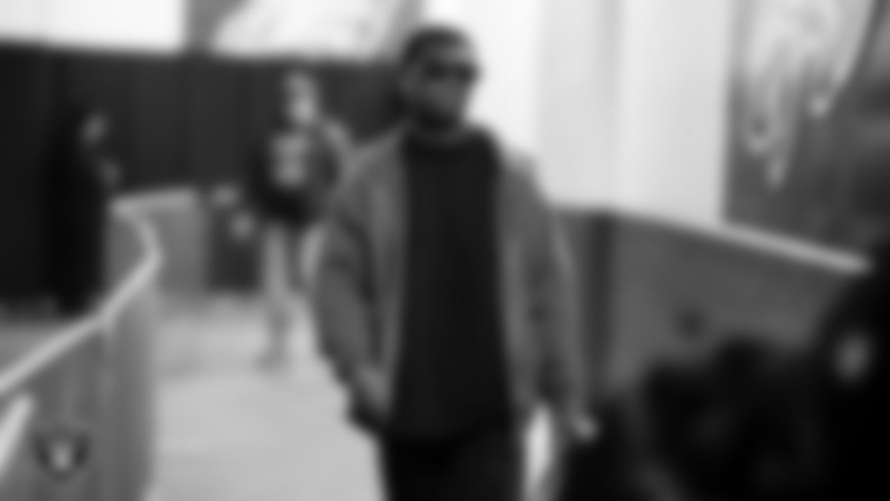 Las Vegas Raiders wide receiver Shedrick Jackson (4) arrives to the regular season away game against the Philadelphia Eagles at Lincoln Financial Field.