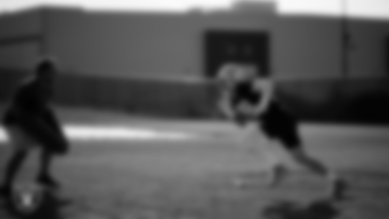 Las Vegas Raiders defensive end Maxx Crosby (98) during practice at Intermountain Health Performance Center.