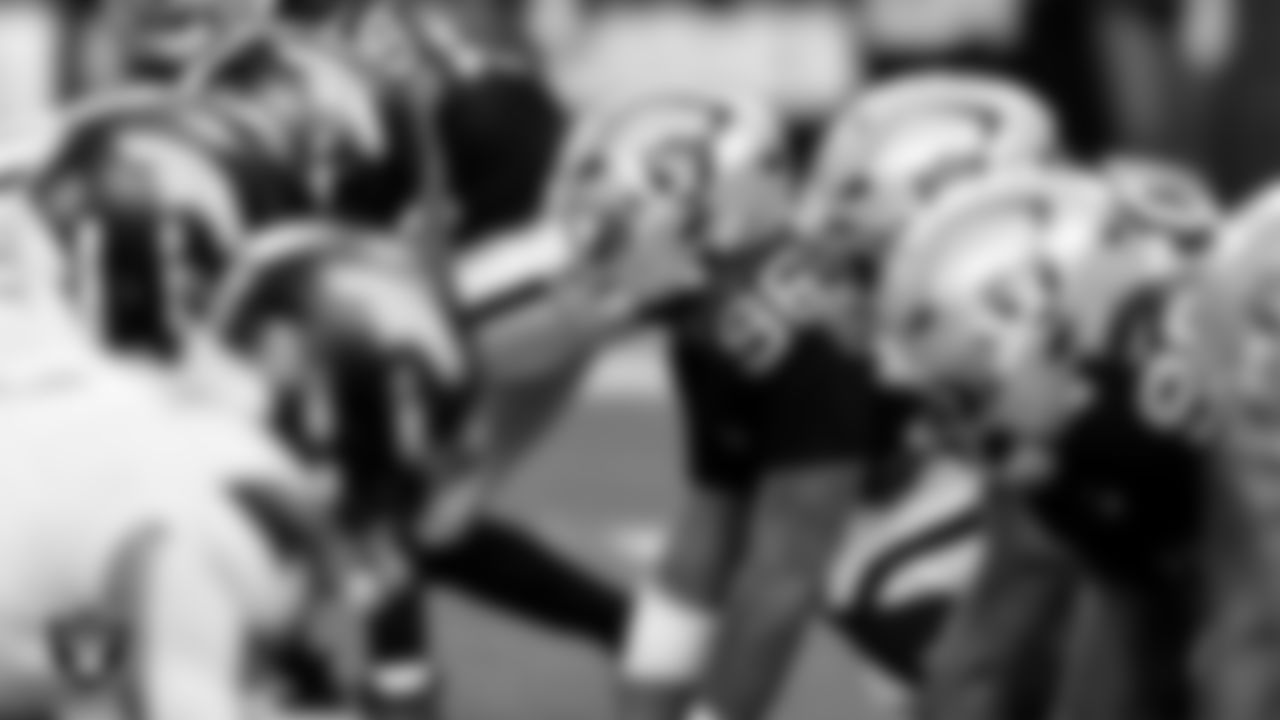 Las Vegas Raiders defensive tackle Jonah Laulu (96) during the regular season home game against the Denver Broncos at Allegiant Stadium.