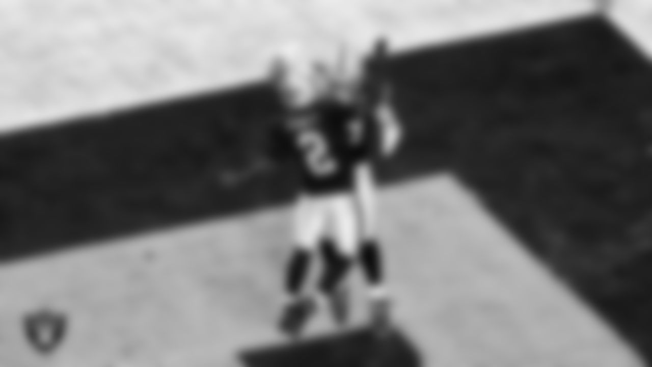 Las Vegas Raiders tight end Brock Bowers (89) celebrates with running back Ashton Jeanty (2) after making a 15-yard touchdown catch during the regular season home game against the Denver Broncos at Allegiant Stadium.