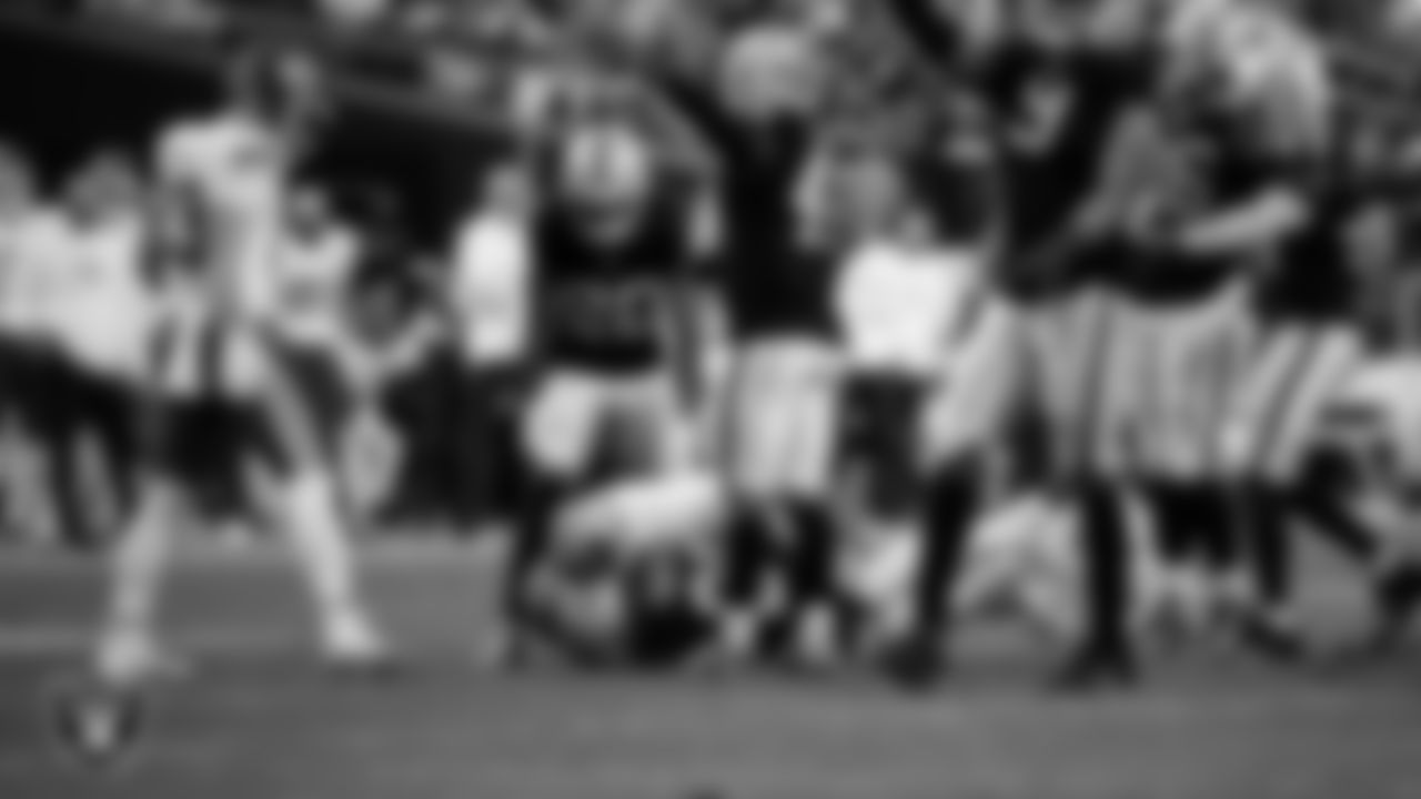 Las Vegas Raiders cornerback Darien Porter (26) during the regular season home game against the Kansas City Chiefs at Allegiant Stadium.