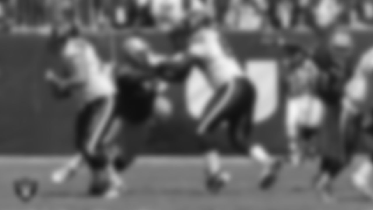 Oakland Raiders defensive tackle Warren Sapp (99) during the regular season away game against the Houston Texans at Reliant Stadium, Sunday, October 3, 2004, in Houston, Texas.