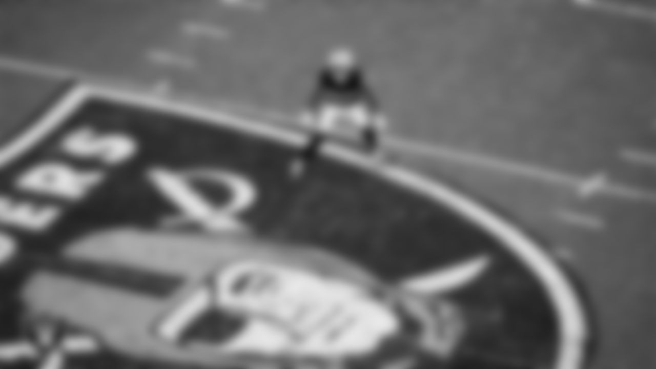 Las Vegas Raiders safety Isaiah Pola-Mao (20) defends during the regular season home game against the Chicago Bears at Allegiant Stadium.