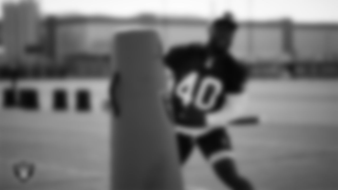 Las Vegas Raiders linebacker Devin White (40) at a workout during phase two of the offseason program at Intermountain Health Performance Center.