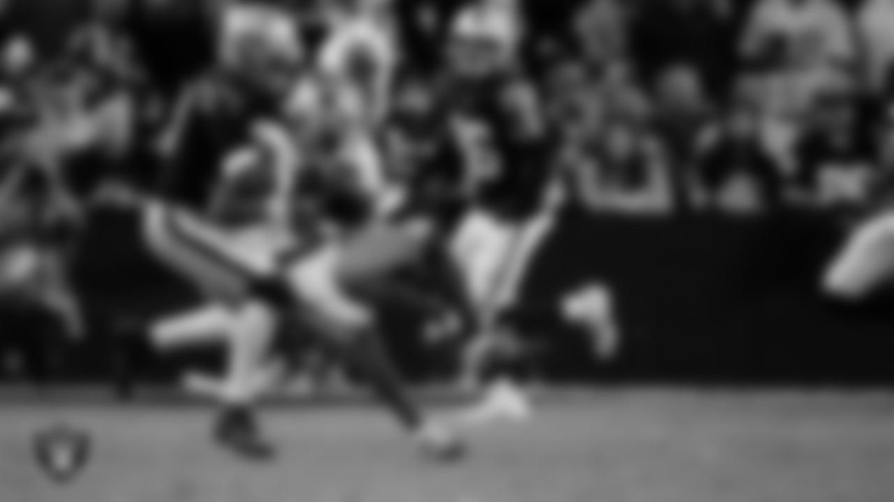 Las Vegas Raiders linebacker Jamal Adams (33) makes a tackle during the regular season home game against the Dallas Cowboys at Allegiant Stadium.